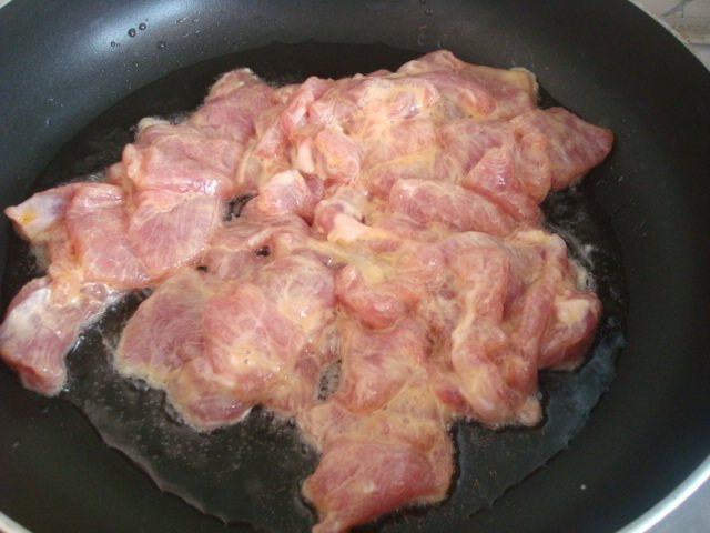 肉片炒香菇西葫芦步骤4