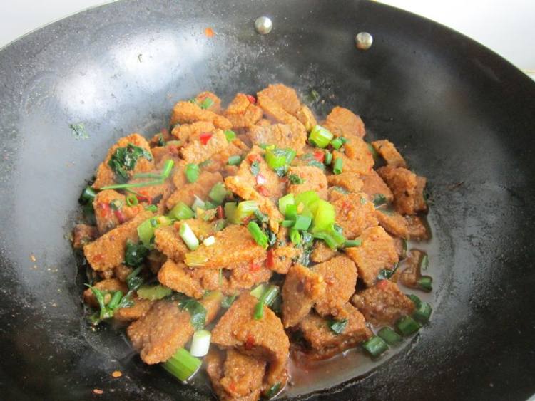 酱焖豆渣步骤8