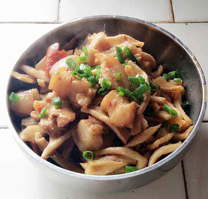 萝卜干烧肉步骤16