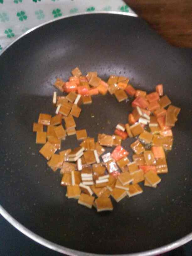 炒豌豆粒步骤4
