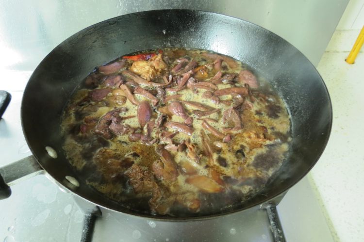 山鸡炖蘑菇步骤7