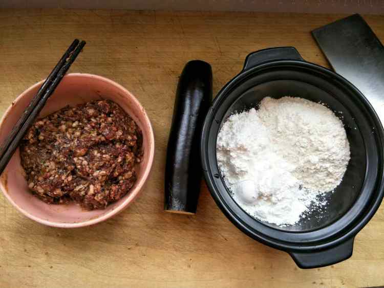 脆皮茄盒步骤1