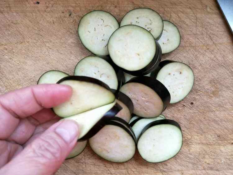 脆皮茄盒步骤2