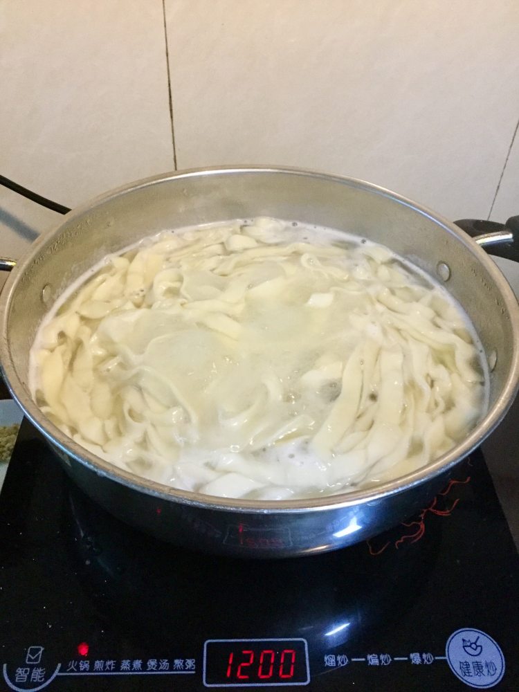 蔬菜云吞面步骤11