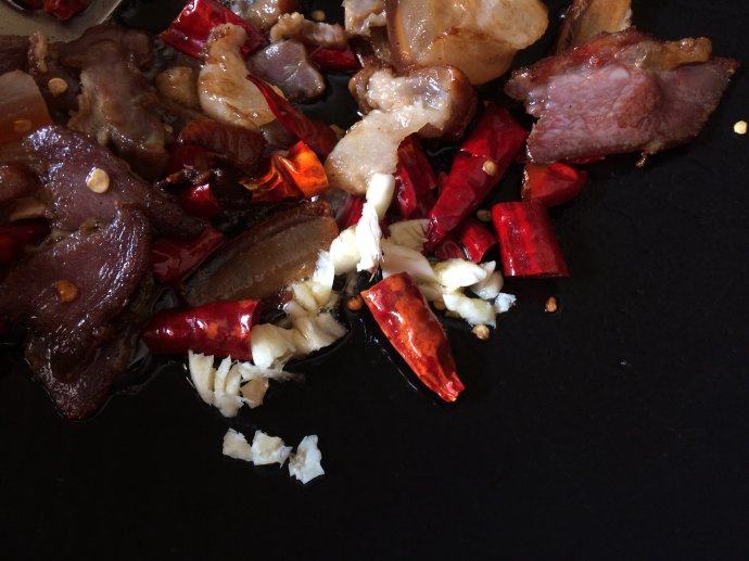 腊肉煸豇豆步骤5