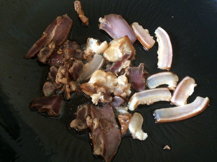 腊肉煸豇豆步骤3