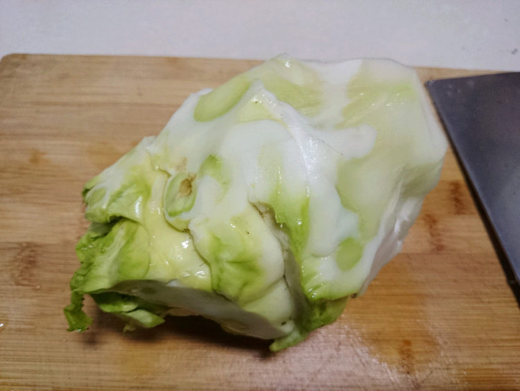 虾皮拌儿菜步骤2