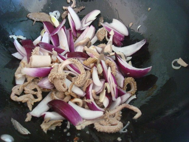 洋葱炒羊杂碎步骤5