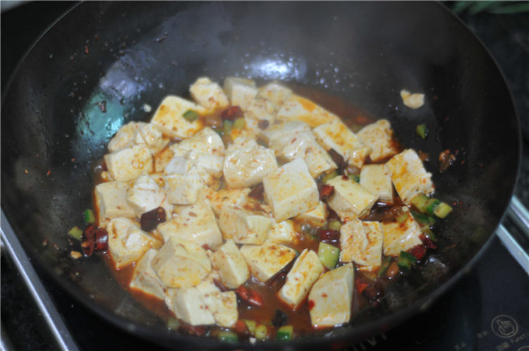 黄瓜丁烧豆腐步骤6