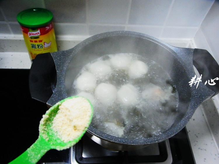 鱼丸鱼饺紫菜汤步骤7