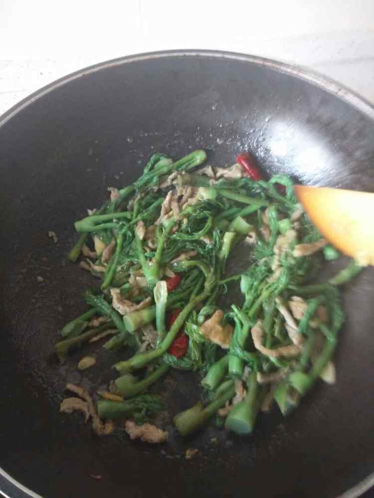 炒刺老芽步骤8
