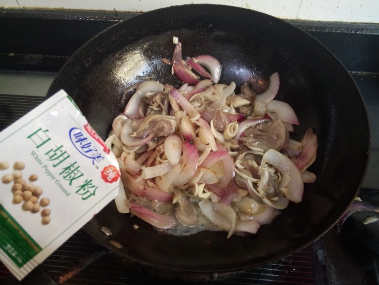 洋葱炒羊肉步骤8