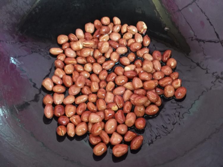 果仁芝麻菠菜步骤6