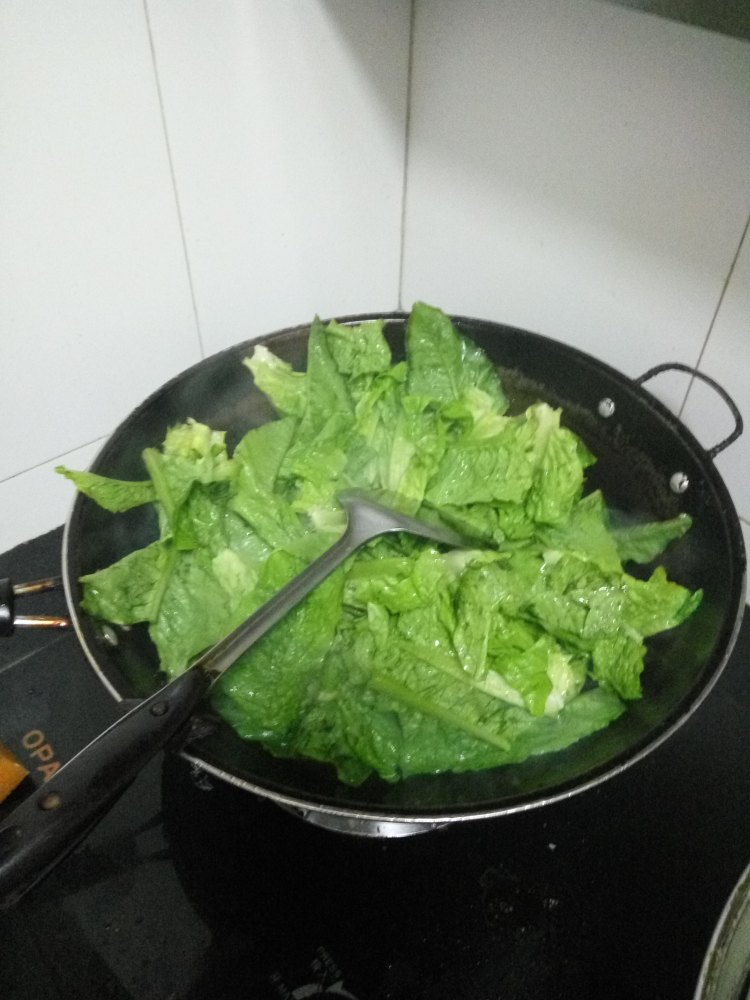 莴笋尖炒肉步骤4