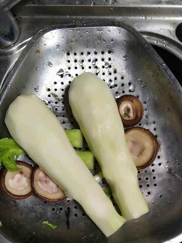 清炒棒菜步骤2
