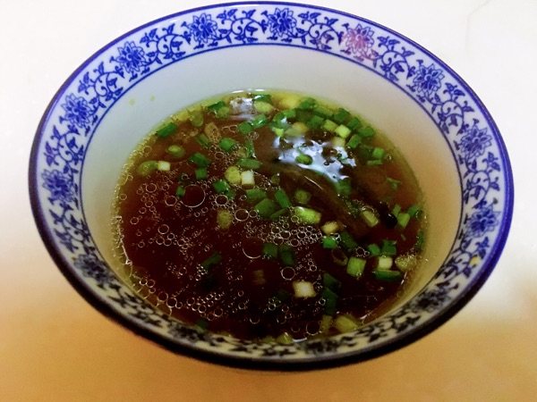 葱油汤面步骤5