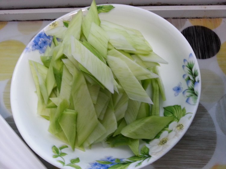 牛肉芥蓝步骤1