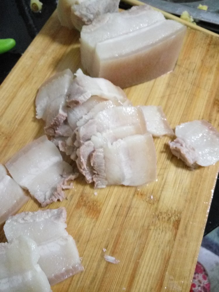 五花肉炒年糕步骤3