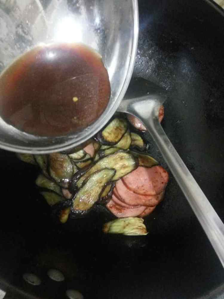 长茄滚香肠步骤6