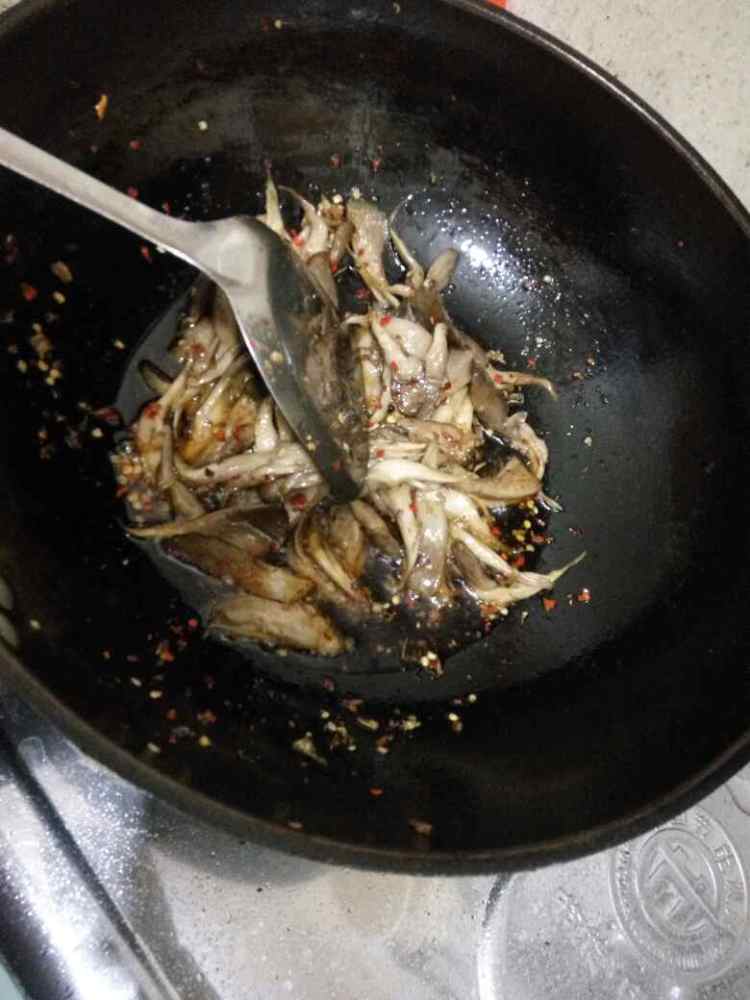 双椒平菇步骤6
