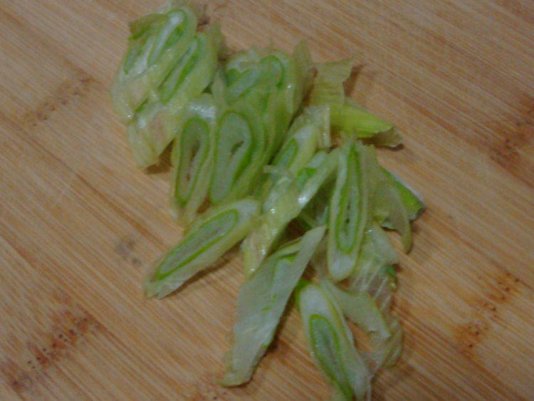 菜花炒西红柿步骤3