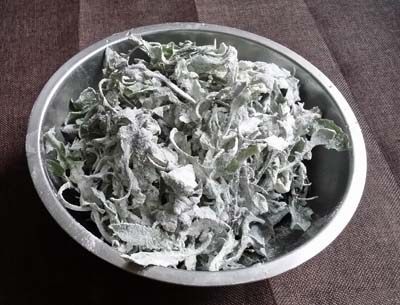 粉蒸荠菜步骤2