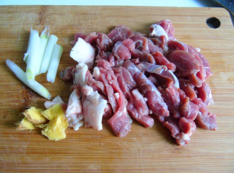 香辣牙签羊肉步骤1