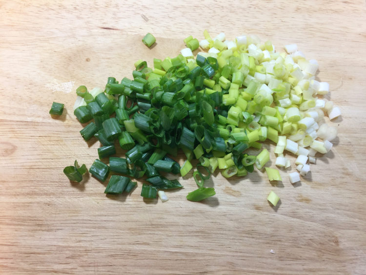 葱爆杏鲍菇步骤3