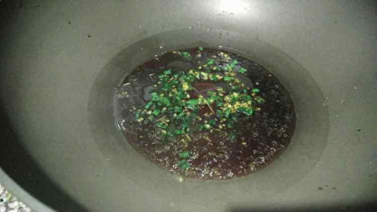 葱油蒸金针菇步骤6