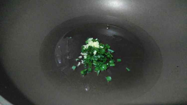 葱油蒸金针菇步骤5