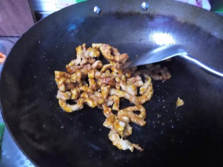 焦糖滋味肉步骤7