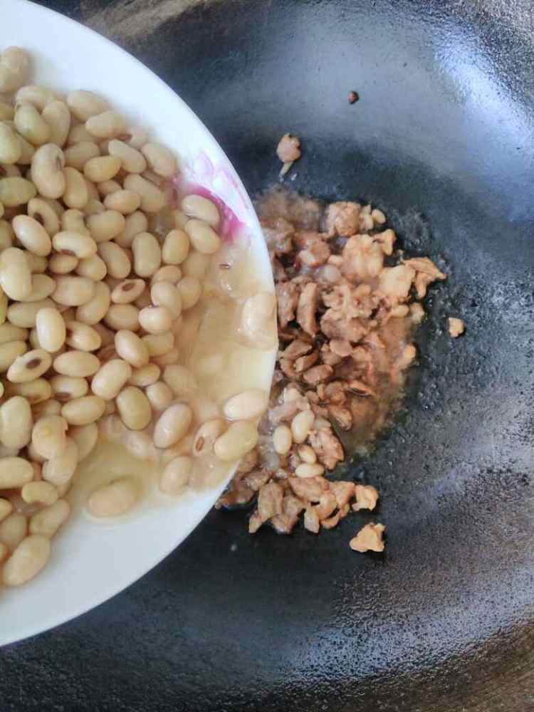 肉沫酱黄豆步骤9