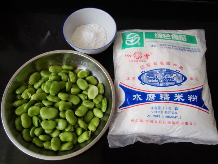 蚕豆瓣糕步骤1