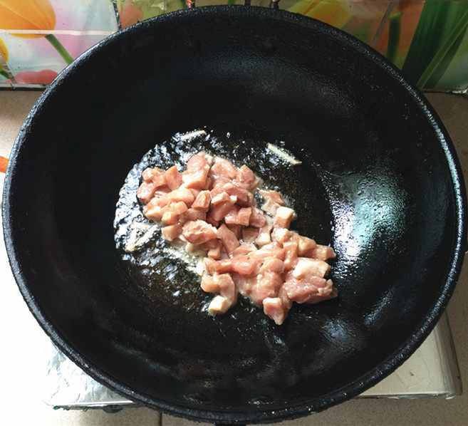 蚕豆玉米炒肉丁步骤8