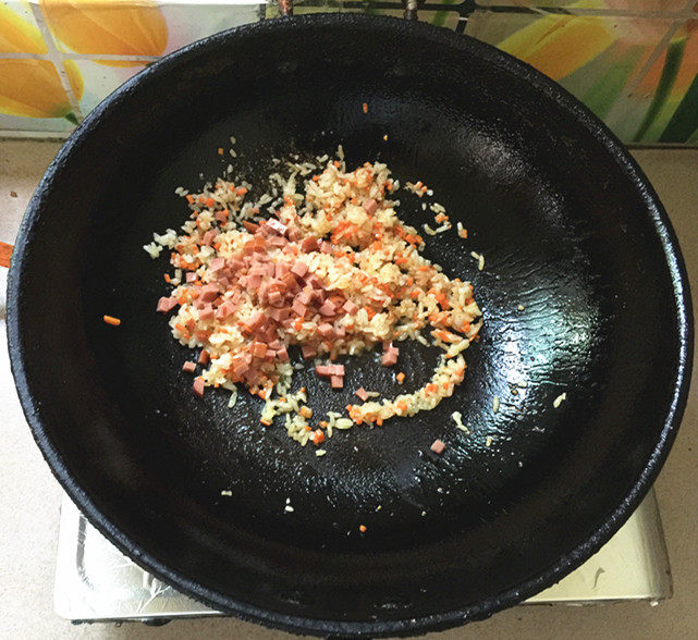 肉松蛋包饭步骤8