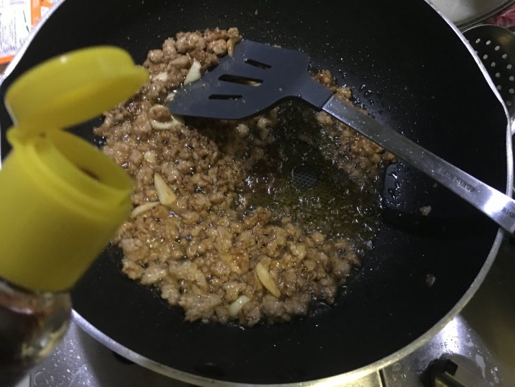 照烧茄子肉末粉丝步骤6