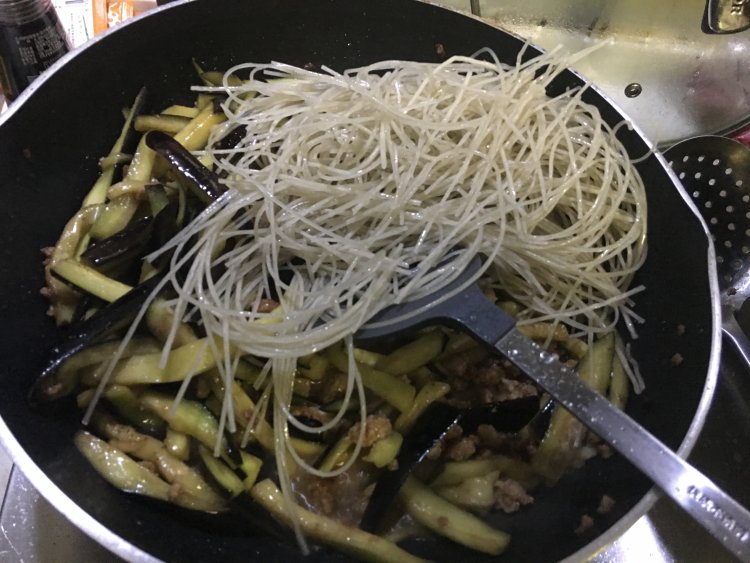 照烧茄子肉末粉丝步骤12