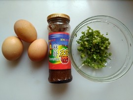 麻虾酱炖蛋步骤1