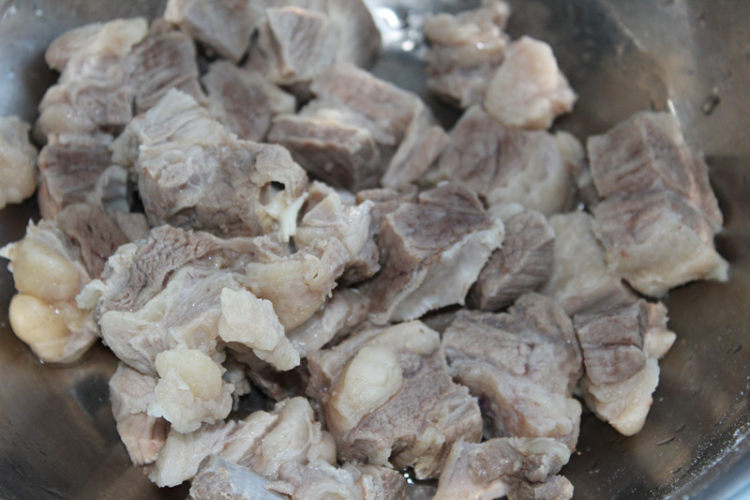 牛肉面步骤3