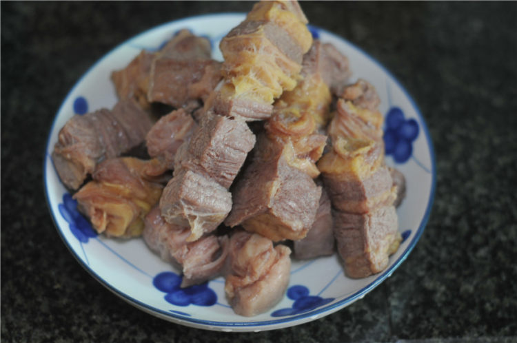 酱香牛腩步骤3