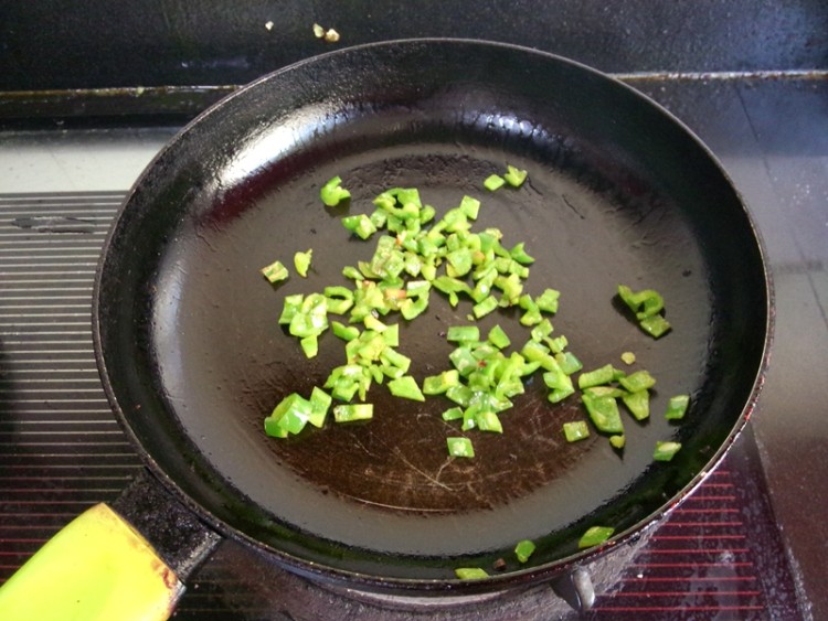 草莓多彩米饭团步骤4