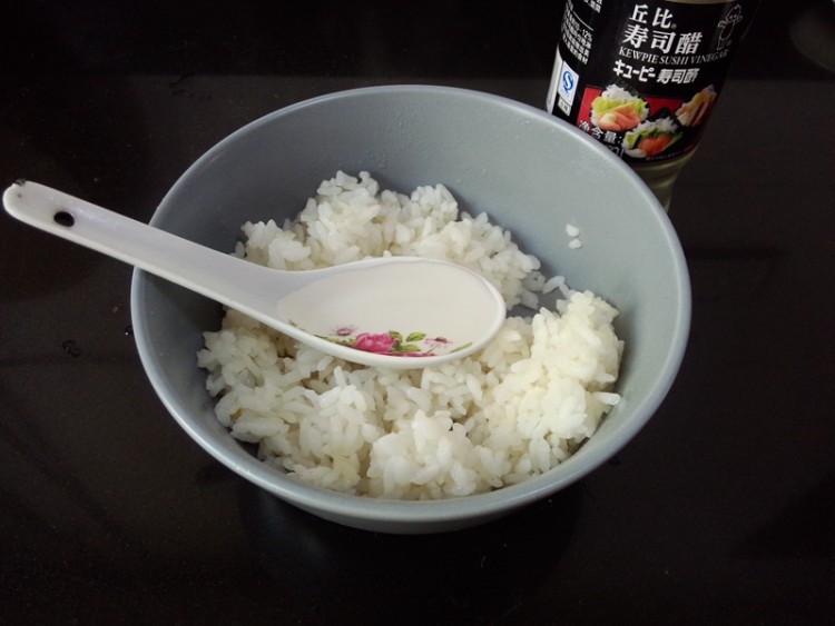 草莓多彩米饭团步骤6