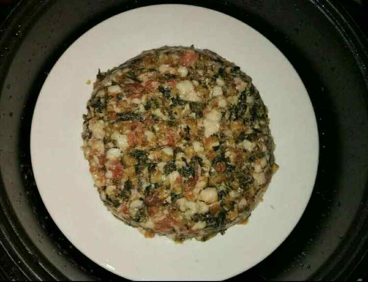 菜干蒸肉饼步骤5