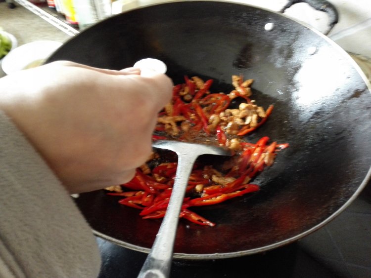 芦笋炒肉步骤5