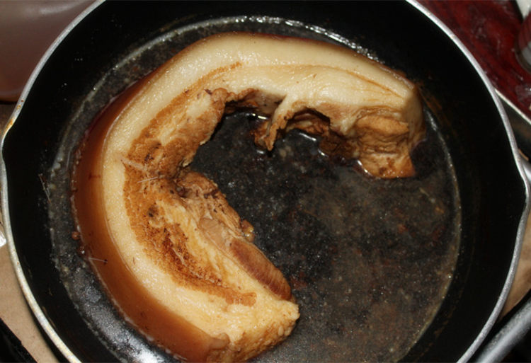 青椒回锅肉步骤1
