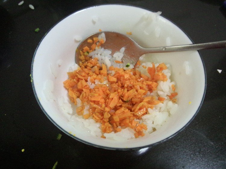 四色米饭团步骤12