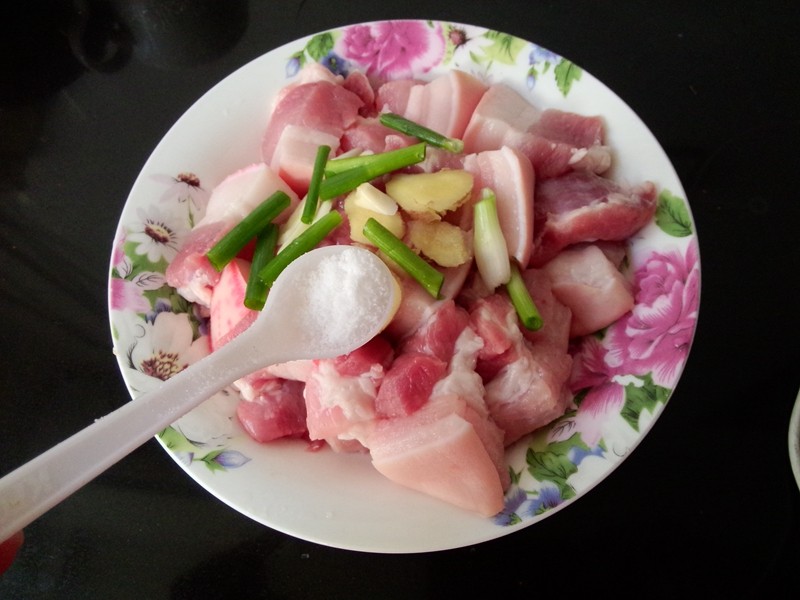 蜜汁红烧肉步骤3