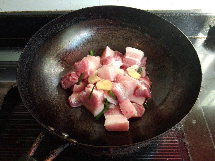 蜜汁红烧肉步骤5