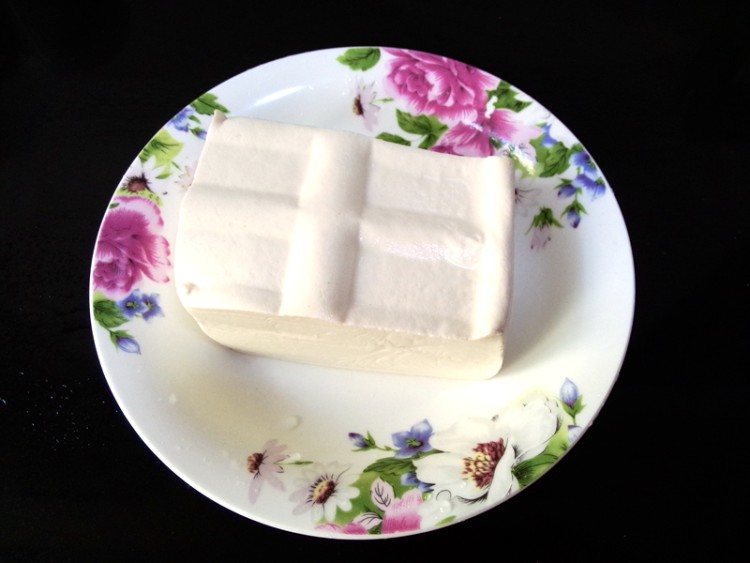 红烧豆腐步骤1