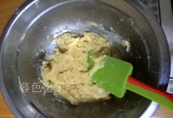烫面夹心海绵蛋糕步骤2